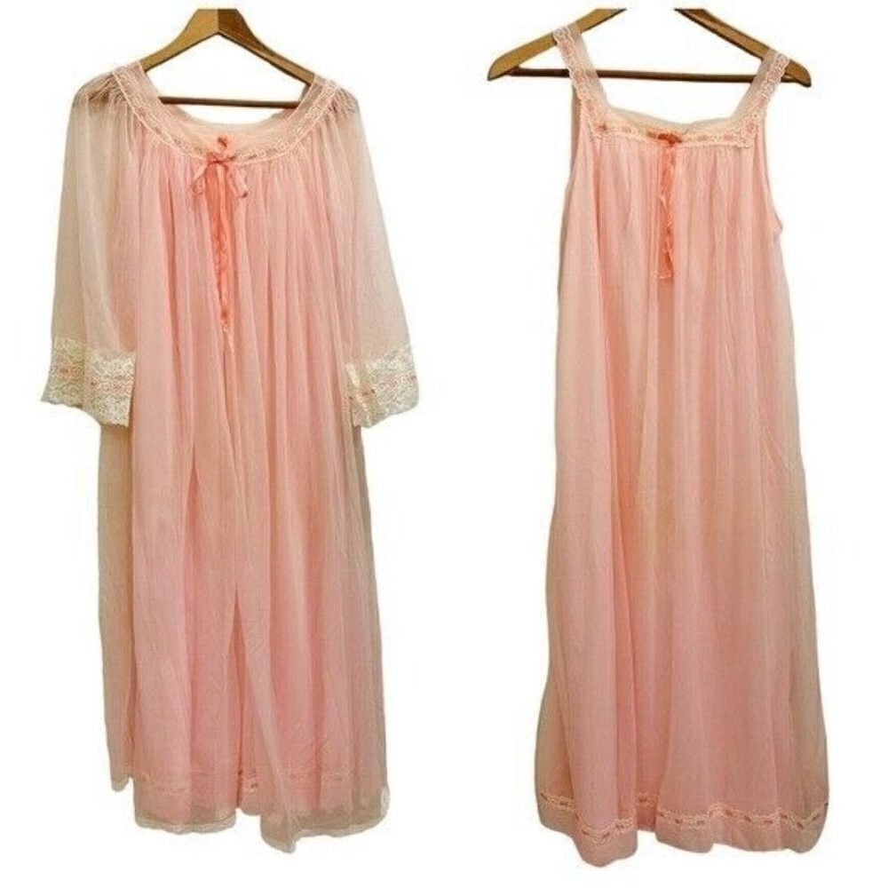 Miss Elaine Pink Sheer Nylon Nightgown & Robe Set